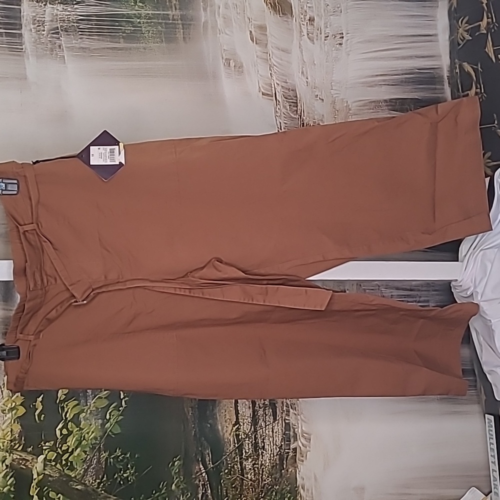 New with tags! Ava & Viv Womens 1X brown stylish crop dressy capri slacks